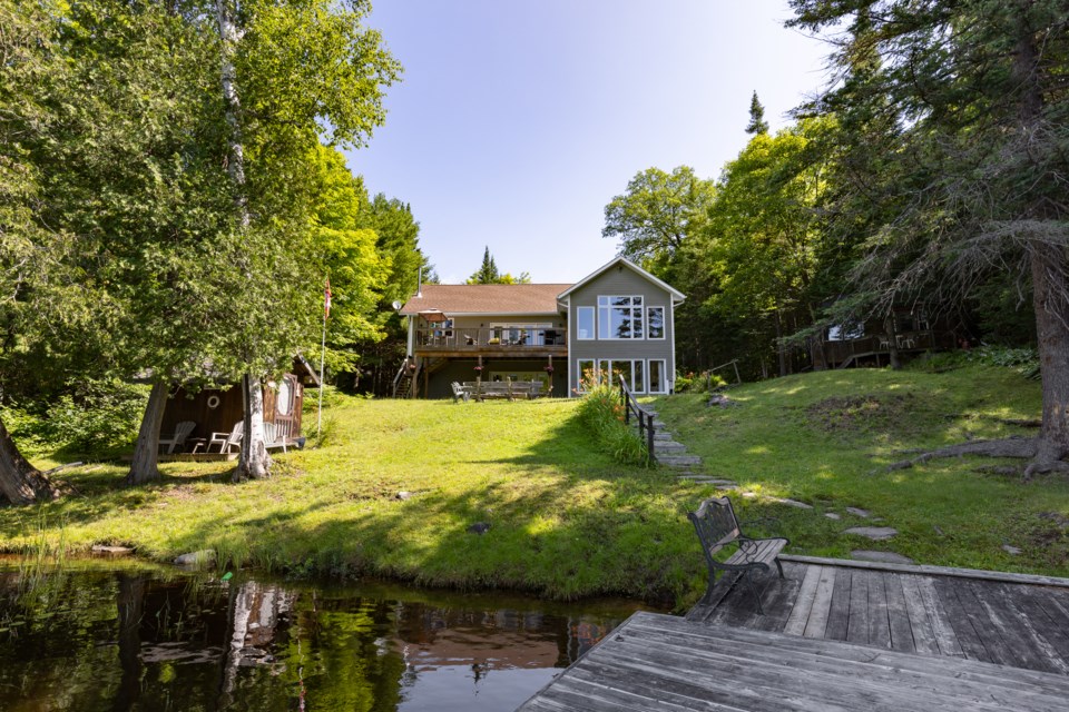 6-melissa-bradbury-peryle-keye-muskoka-6