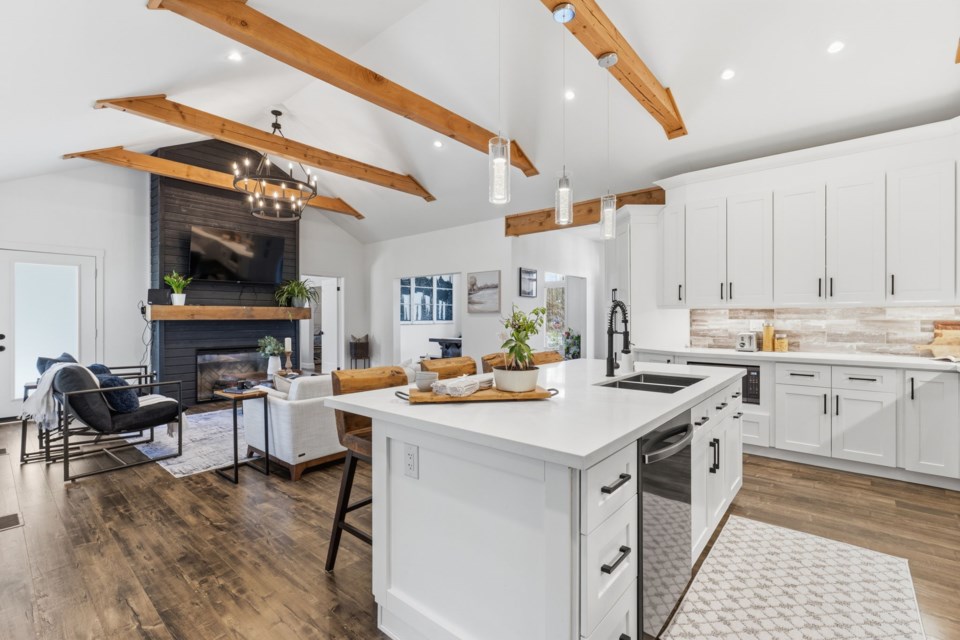 7-melissa-bradbury-peryle-keye-muskoka-realtor_7
