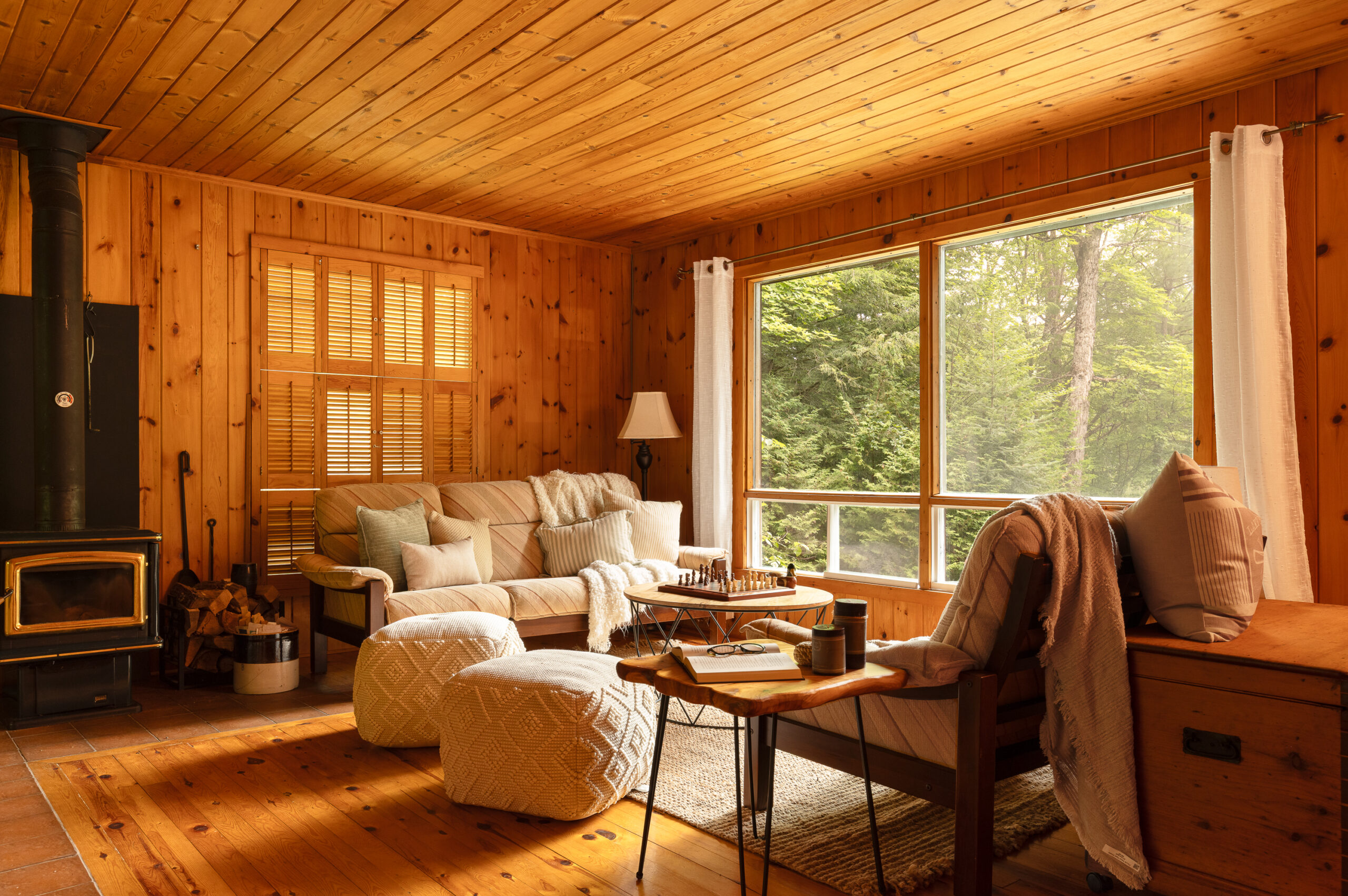 1057 H R S Road, Bracebridge, Ontario