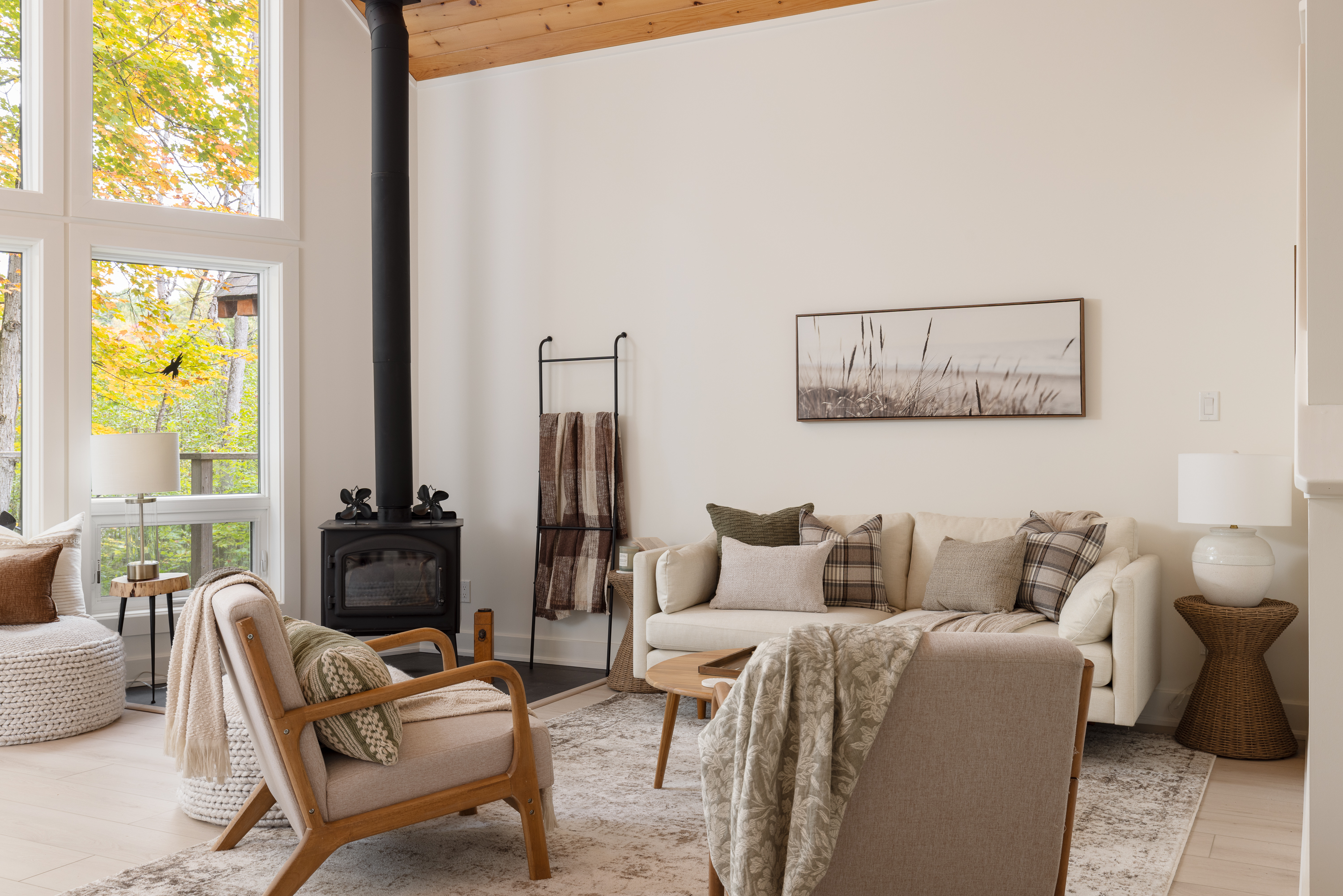 1042 S Menominee Lake Road, Lake Of Bays, Ontario