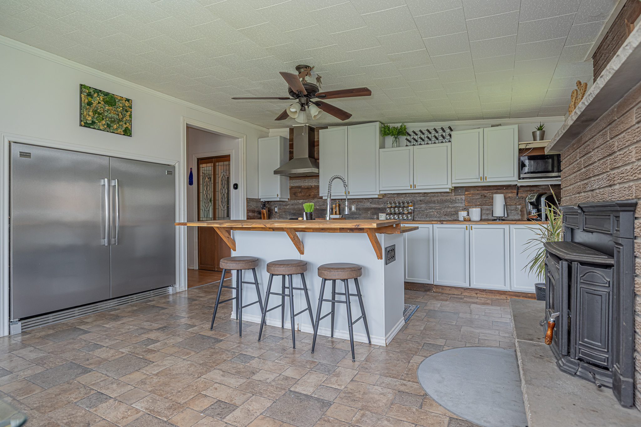 114 Robbs Rock Road, Burk's Falls, Ontario