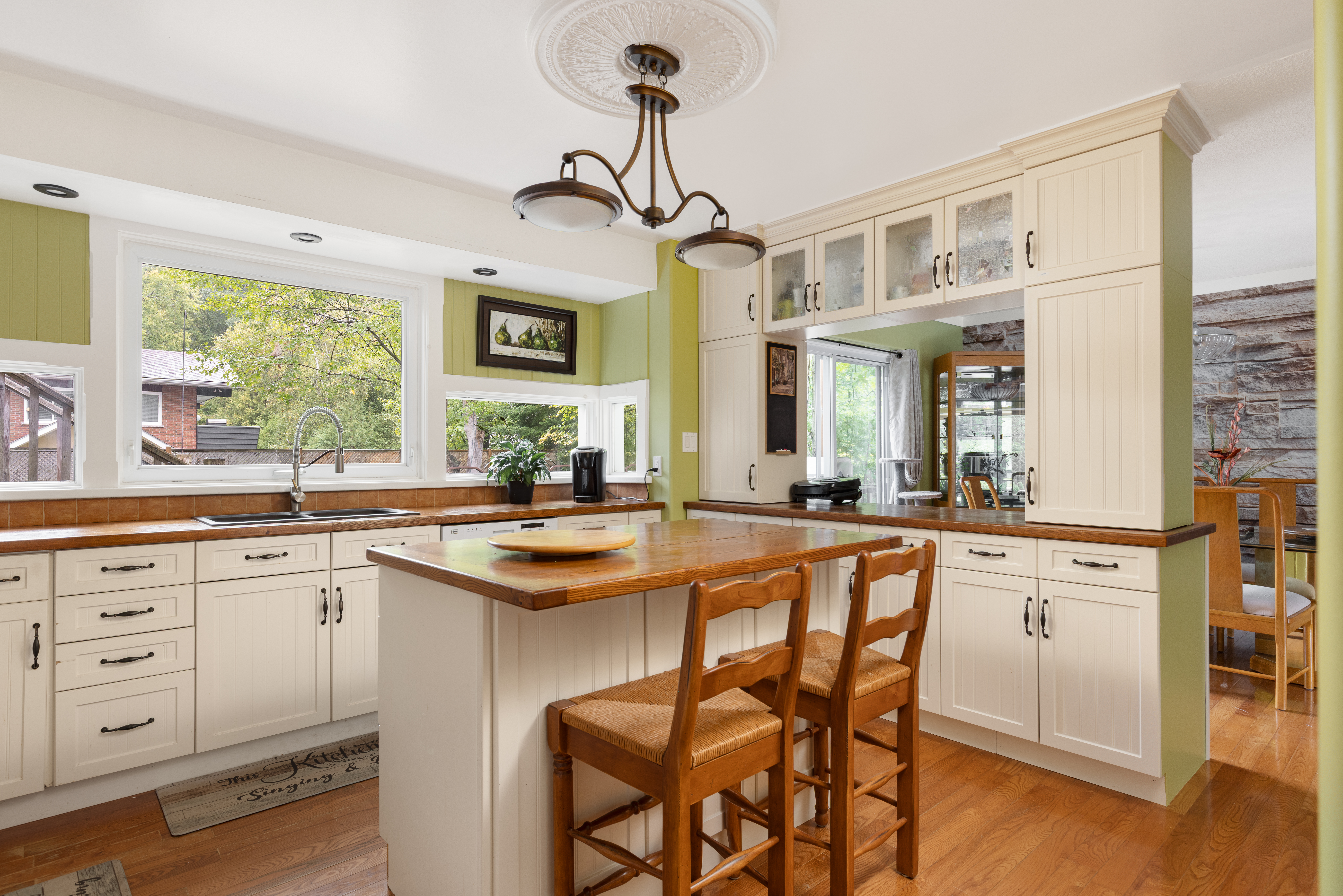 37 Woodland Drive, Bracebridge, Ontario